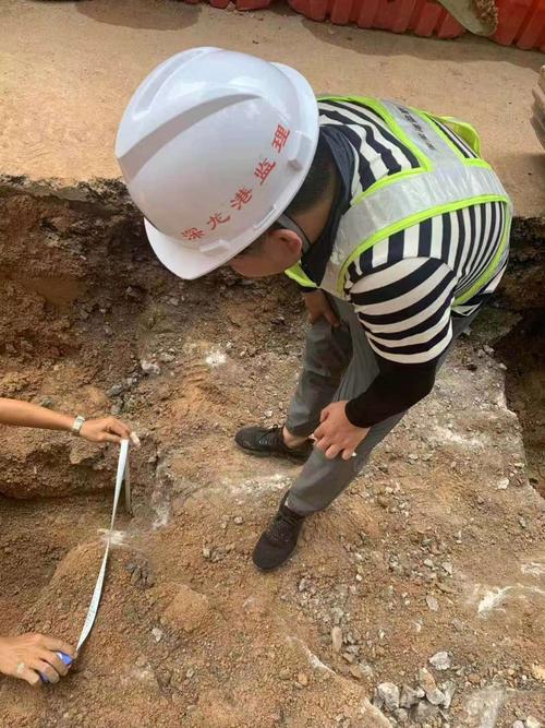 龙华污水干管完善修复工程监理日报